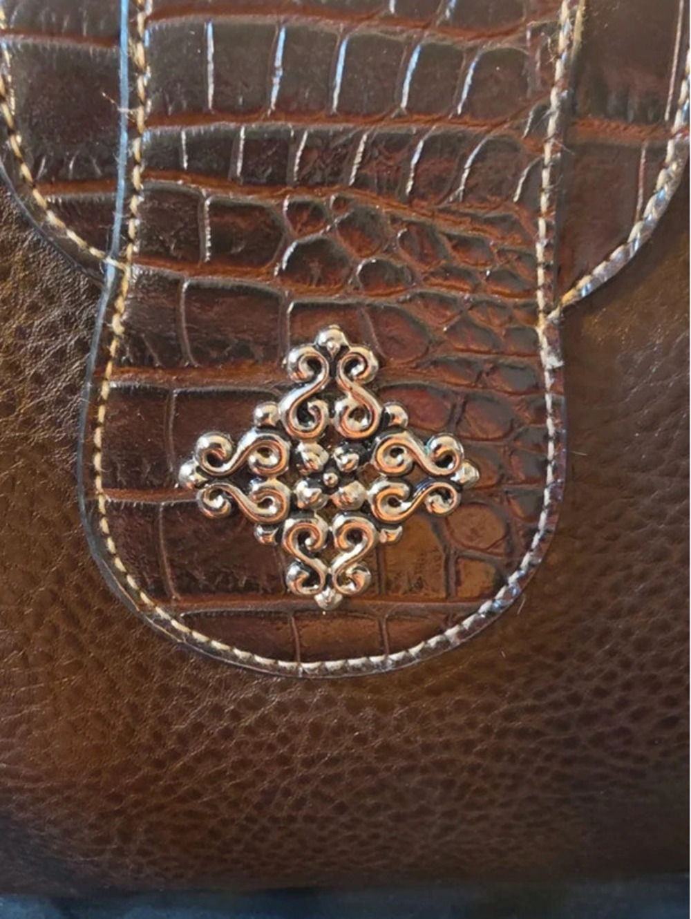 Handbag - Picture 3 of 10